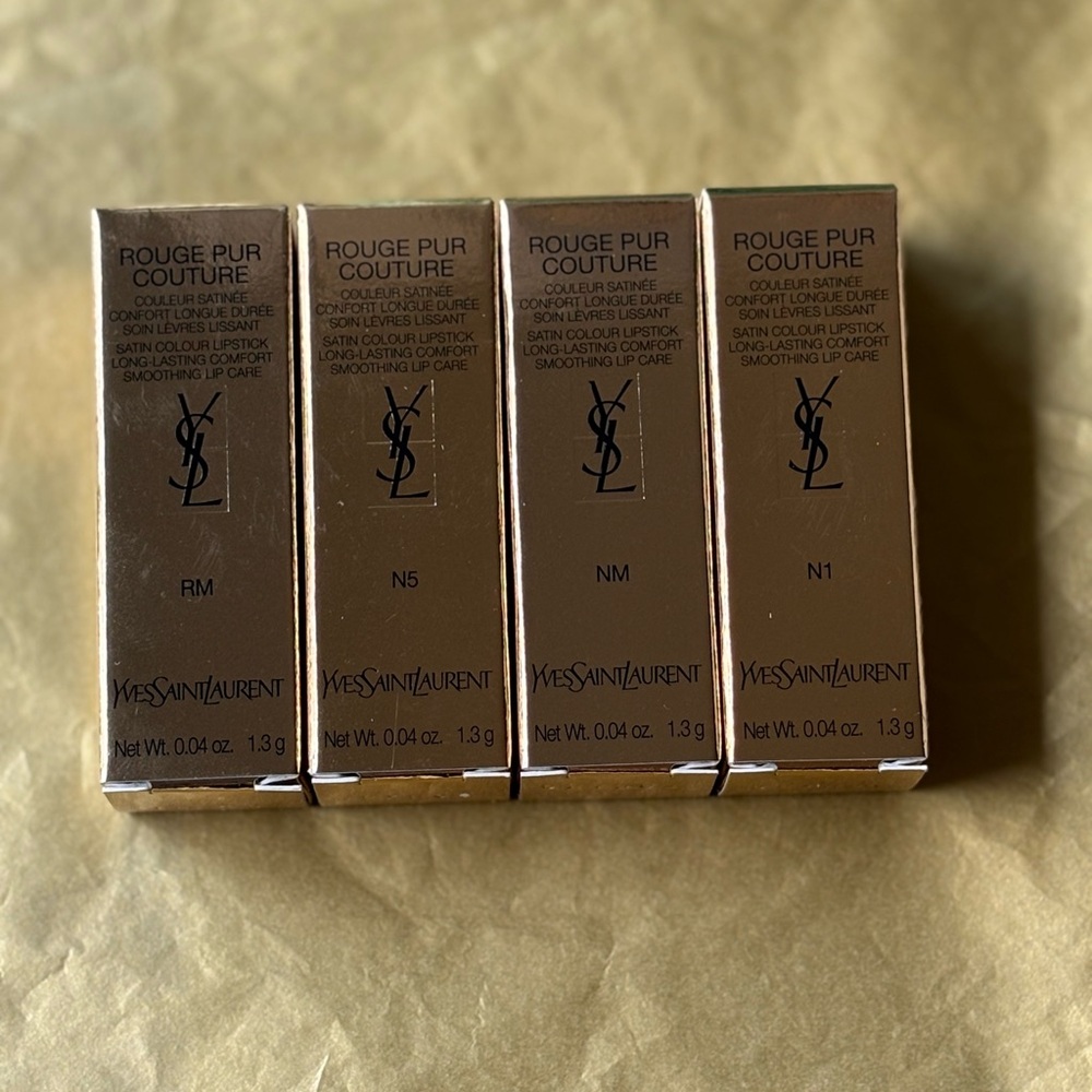 ⚜️💄⚜️YVES SAINT LAURENT HOLIDAY FOUR PIECE SATIN LIPSTICK SET ⚜️💄⚜️ NWT ⚜️💄⚜️ - Picture 15 of 16